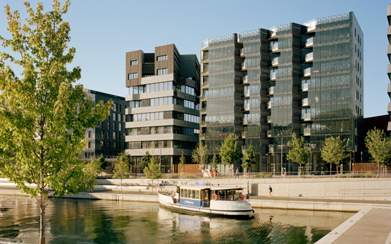 Façade du bâtiment Hikari accueillant la MRPSL à Lyon Confluence