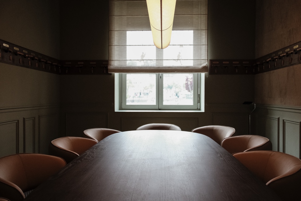 table réunion Wine You Want Lyon