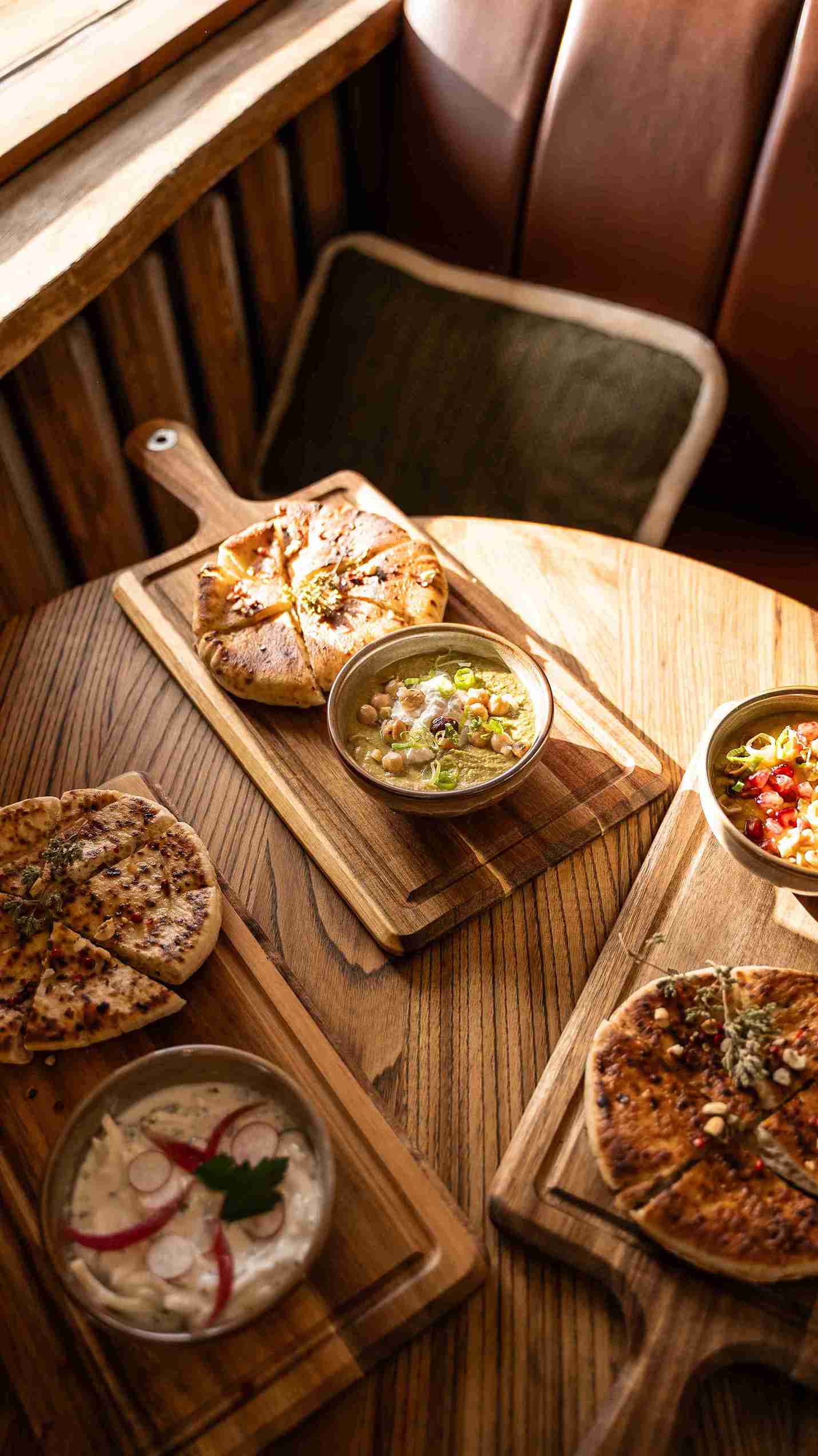 Planche de tapas et plats au Sporting