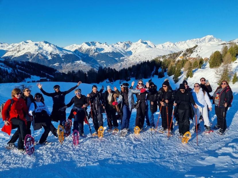 activité team building en montagne dans la neige